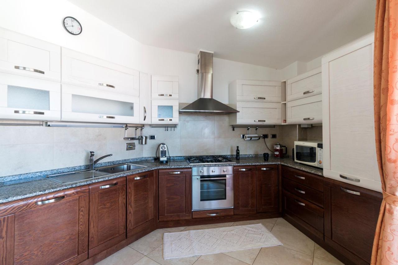 Royal Suite Apartment Cala Gonone Exterior photo